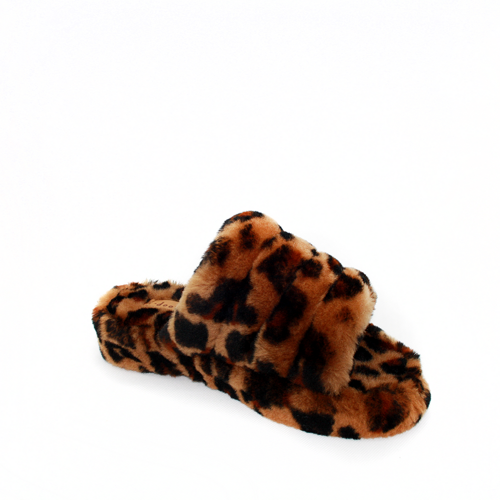 Slipper The Slide - Spotted shoop. slippers affordable slippers best slippers slippers toronto cozy slippers shoes for home